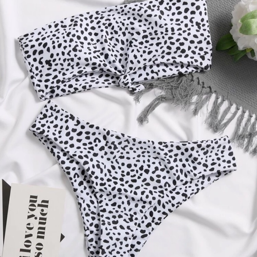Bandeau Knot Hem Bikini Set